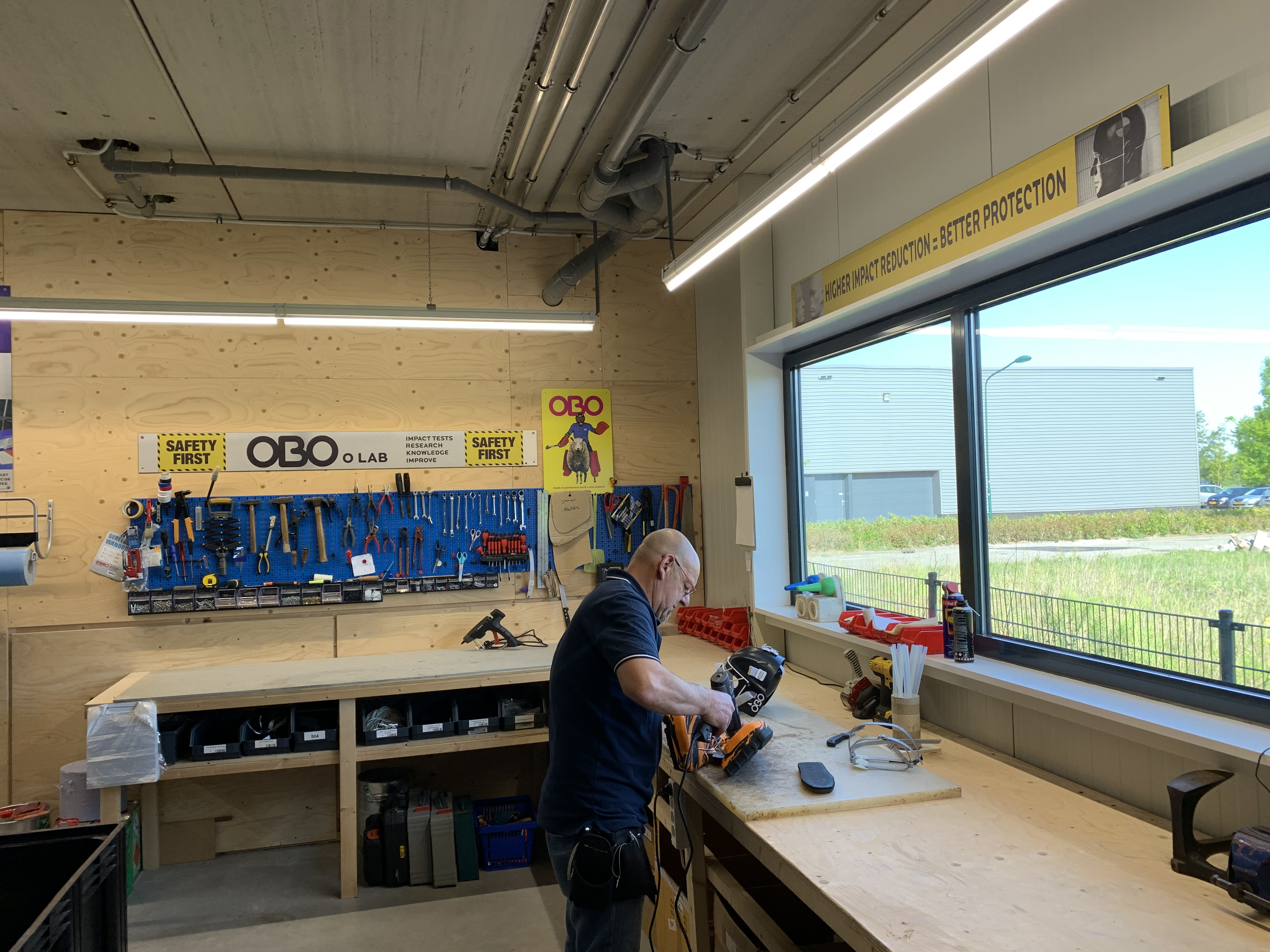 werkbank, werkplaats, handgereedschap, opbergplank, kist/werkbank