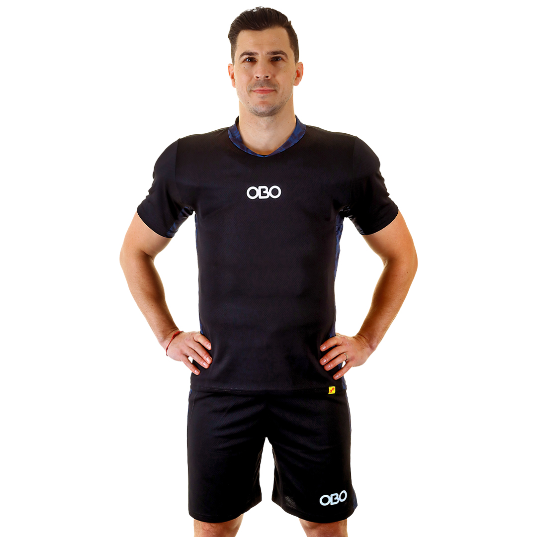 T-shirt, Shirt, Korte broek, Man, Persoon