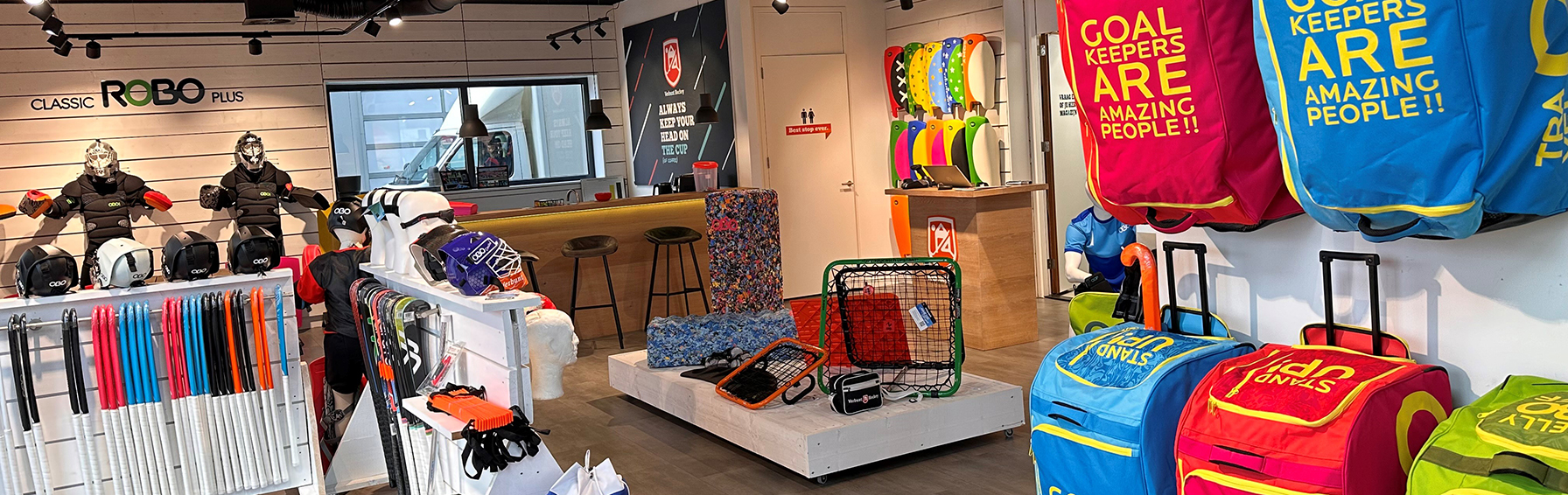 Persoon, Binnenshuis, Monitor, Eerste hulp, Winkel